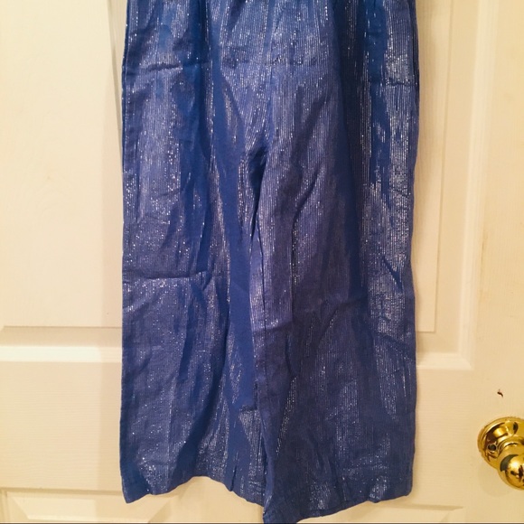 NWT gorgeous blue & silver one-shoulder jumper - Picture 2 of 10